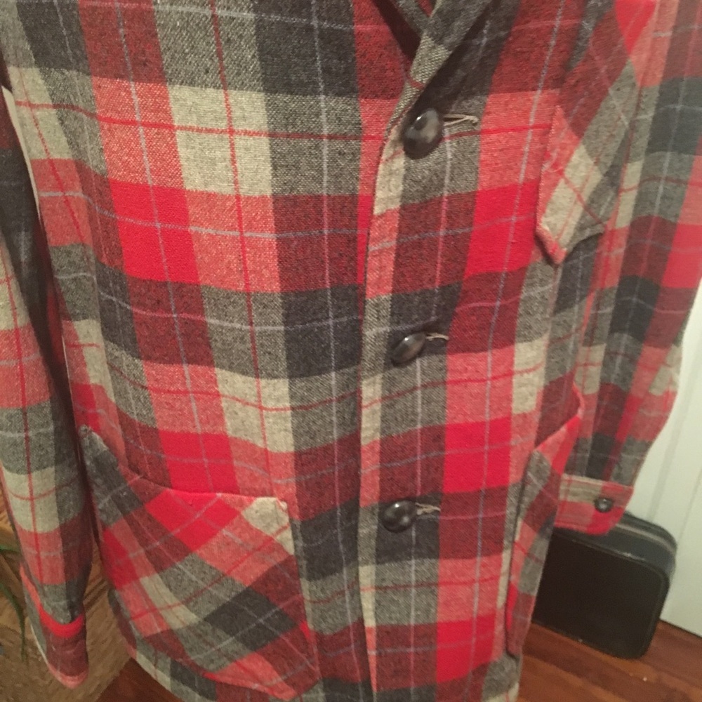 vintage wool-nylon blend plaid blazer. - Picture 2 of 7